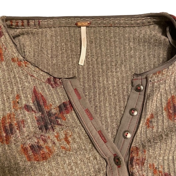 Free People Layer Me Henley Top - Picture 6 of 9